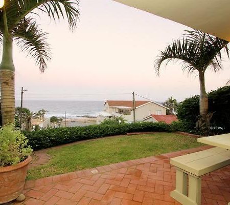 Die Strandhuis Umdloti Buitenkant foto