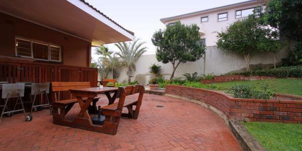 Die Strandhuis Umdloti Buitenkant foto